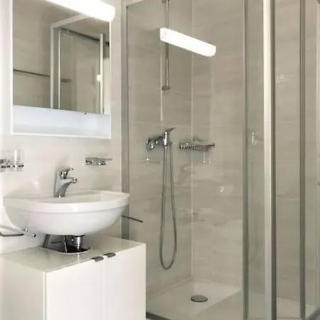 6 Minutes Walking From The Lausanne Train Station 2 Rooms Apartment Exterior photo