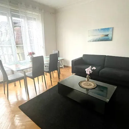 6 Minutes Walking From The Lausanne Train Station 2 Rooms Apartment Exterior photo
