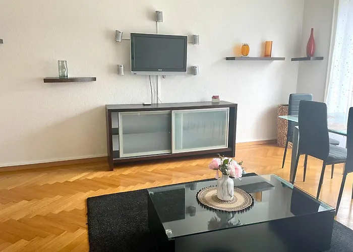 6 Minutes Walking From The Lausanne Train Station 2 Rooms Apartment
